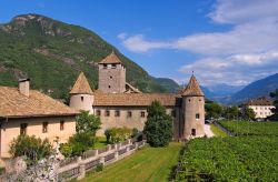 Il castello Maretsch, una delle attrazioni di Bolzano in Alto Adige.