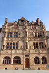 Il Municipio di Paray-le-Monial, Francia: si tratta di un edificio rinascimentale costruito fra il 1525 e il 1528. 
