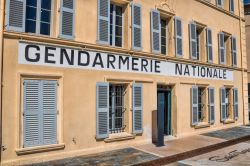 Il Museo di Storia del Cinema a Saint-Tropez, Francia: è ospitato in una ex gendarmeria cittadina ed è incentrato su film e attori locali.
