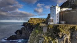 Il West Lighthouse sull'isola di Rathlin, Irlanda del Nord.

