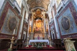 Interno della chiesa Bom Jeusus do Monte a Braga in Portogallo - © saiko3p / Shutterstock.com 
