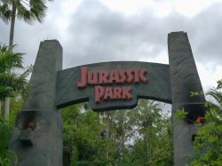 Jurassic Park all'Island of Adventure di Orlando, Florida - Parco tematico sui dinosauri situato sull'Isola Avventura, isoletta vicino a Orlando, è stato inaugurato nel 1999. ...
