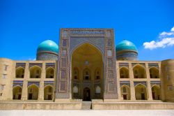 La Madrassa di Miri i Arab a Bukhara la città patrimonio UNESCO in Uzbekistan - © Coprid / Shutterstock.com
