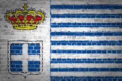 La bandiera del Principato di Seborga dipinta su di un muro della città - © Antony McAulay / Shutterstock.com