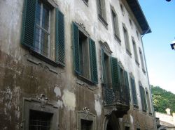 La facciata di Palazzo Malacrida a Morbegno - © BARA1994 - CC BY-SA 3.0 - Wikipedia