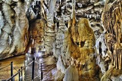 La Grotta di Santa Barbara a Iglesias in Sardegna - © Torruzzlo / Shutterstock.com