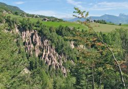 Le erosioni del suolo a Renon altopiano Alto Adige - © travelpeter / Shutterstock.com