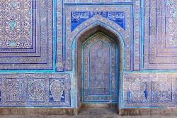 Le ricche decorazioni dei muri della cittadella fortificata di Khiva (Itchan Kala) in Uzbekistan. - © Anton_Ivanov / Shutterstock.com