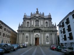 La chiesa di San Giovanni Battista a Morbegno - © BARA1994 - CC BY-SA 3.0 - Wikipedia