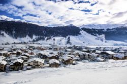 Panorama invernale di Livigno in Lombardia - © Myroslava / Shutterstock.com