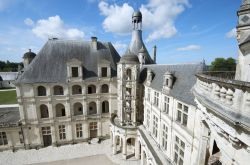 Particolare dell'architettura e dei tetti del Castello di Chambord, Valle della Loira, Francia - © pedrosala / Shutterstock.com