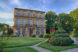 Pavillion de Vendome ad Aix-en-Provence, Francia - Considerata una delle più seducenti follie ereditate dal Grande Secolo, Pavillion Vendome fu costruito per volere di Louis de Mercoeur, ...
