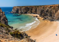 Praia Do Tonel, la spettacolare spiaggia vicino a Sagres in Algarve, Portogallo