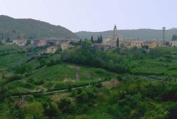 Rivoli Veronese il Borgo al confine con il Trentino - © wikipedia