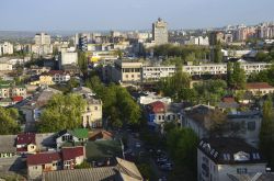Scorcio panoramico della capitale Chisinau, Moldavia. Sorge lungo il fiume Bic - © Marianna Ianovska / Shutterstock.com