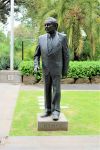 Statua di un ex premier vittoriano al Treasury Place di Melbourne, Australia - © Dorothy Chiron / Shutterstock.co