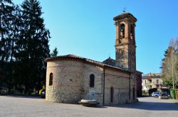 Una antica chiesa, l'Oratorio di Sant'Antonio, nel ...