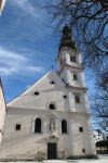 Una chiesa con campanile nella cittadina di Bad Radkersburg (Austria) - © Mato Papic / Shutterstock.com