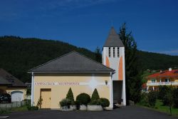 Una chiesa evangelica a bad gleichenberg in Stiria - © Ueb-at - CC BY-SA 3.0, Wikipedia