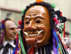 Una maschera tipica del Carnevale di Rottweil in Germania - © S. Kuelcue / Shutterstock.com