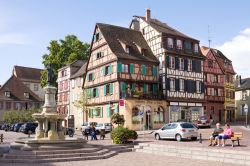 Uno scorcio del centro storico di Colmar, Francia. Divenne francese nel 1648 in seguito al Trattato di Vestfalia - © Solodovnikova Elena / Shutterstock.com 