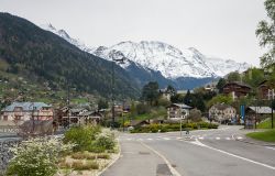 Uno scorcio del paesino montano di Saint-Gervais-les-Bains, Francia - © gumbao / Shutterstock.com