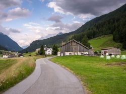 Uno scorcio di Galtur, Paznaun Valley, Austria: questa località si trova a 1600 metri sul livello del mare ed è la prima stazione climatica del Tirolo.
