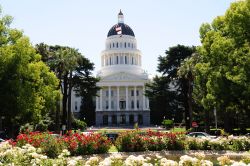 Veduta del Campidoglio di Sacramento, California - Il California State Capitol ospita l'Assemblea Generale dello stato, composta dal Senato  della California e dall'Assemblea Statale. ...