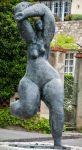 La Venere di Theo Tobiasse a Saint-Paul-de-Vence, Francia. Questa scultura in bronzo, omaggio dell'artista, è installata all'ingresso del villaggio provenzale - © Elena Dijour ...