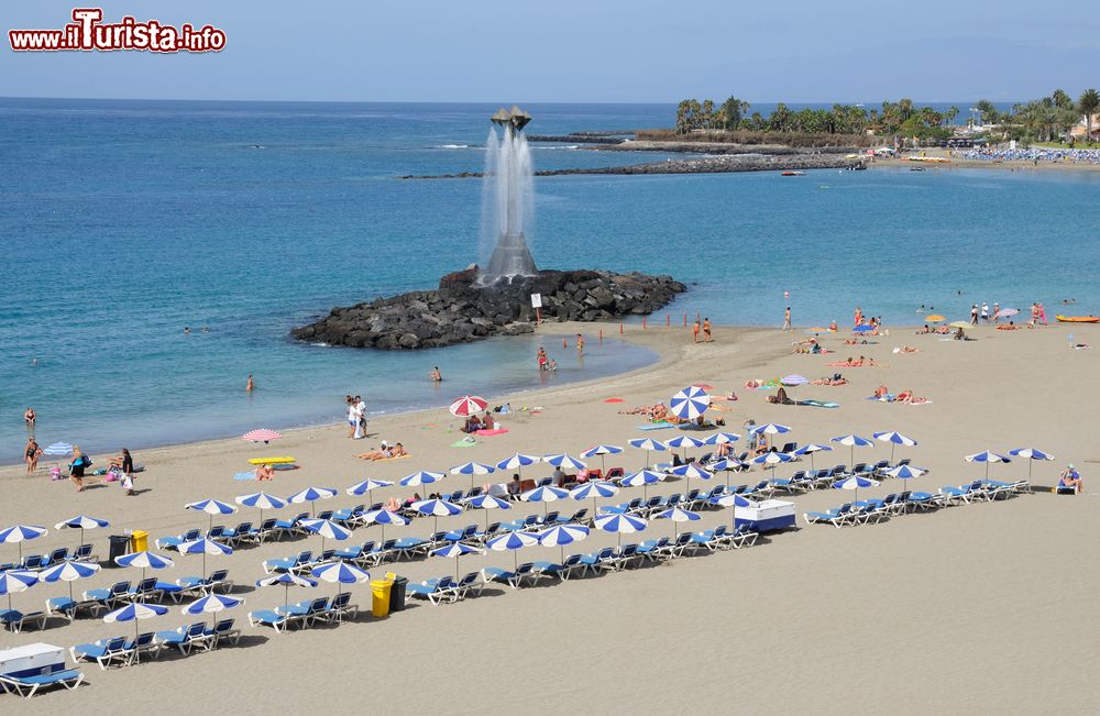 Immagine Playa de Las Vistas la spiaggia ideale per famiglie di Los Cristianos, Tenerife