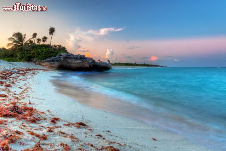 Immagine Spiaggia meravigliosa di Playacar, Messico - © Patryk Kosmider - Fotolia.com
