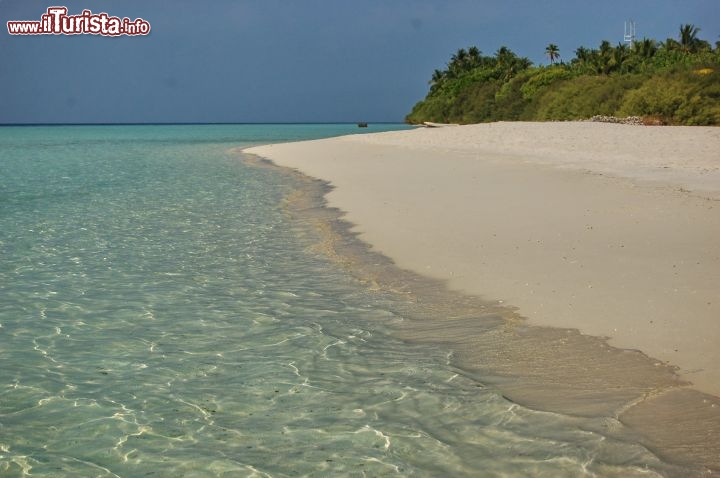 Immagine La bellissima spiagga dell'isola di Asdu, Maldive, Atollo Malè Nord.