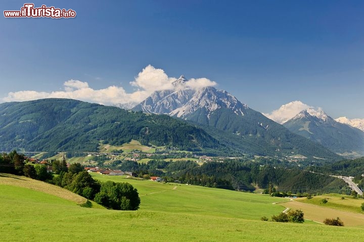 Immagine Stubaital, Tirolo: la Stubaital è una delle primissime valli che si incontrano appena oltrepassato il confine con l'Austria presso il Brennero. Comoda da raggiungere, è una meta molto conosciuta di turismo estuivo ed invernale - foto TVB Stubai Tirol/Andre Schönherr