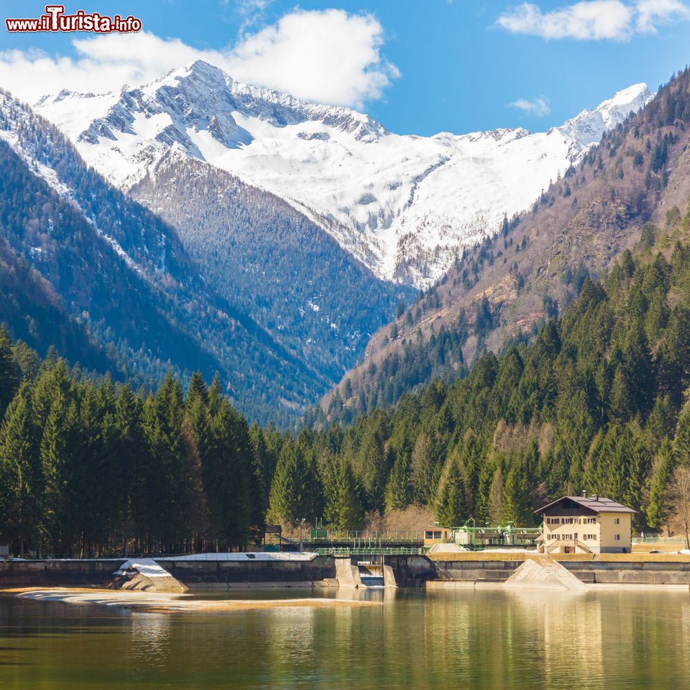 Immagine Un lago nei dintorni di Caderzone Terme in Trentino