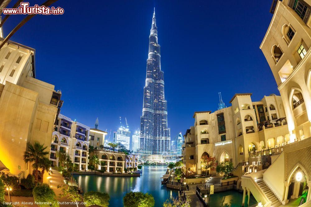 Immagine Una splendida veduta notturna di Dubai in estate (Emirati Arabi Uniti) - © Alexey Fedorenko / Shutterstock.com