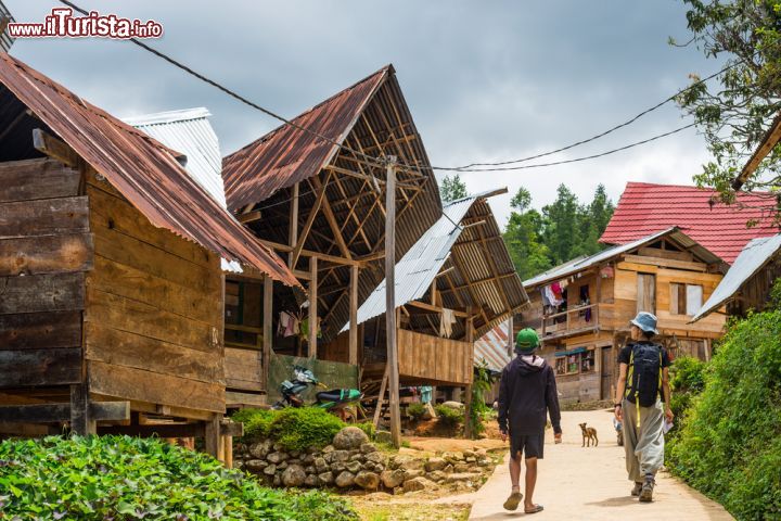 Immagine Un'immagine del villaggio di Mamasa, nella regione di Tana Toraja, sull'isola indonesiana di Sulawesi - foto © Dudarev Mikhail / Shutterstock.com