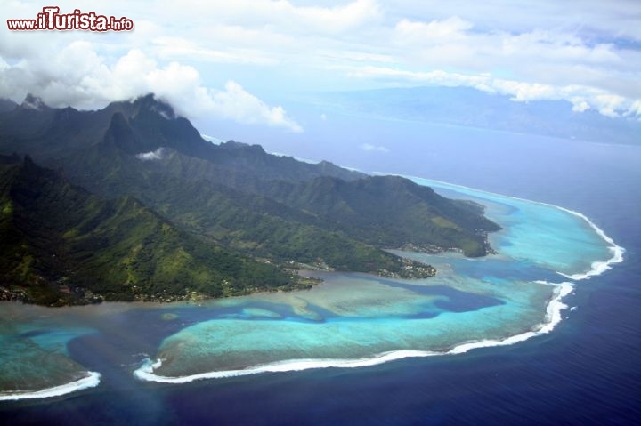 Immagine Vista aerea di Moorea, Polinesia Francese - © Xavier MARCHANT / iStockphoto LP.