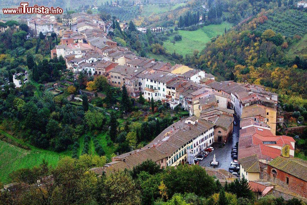 Immagine Vista panoramica del borgo di San Minato in Toscana