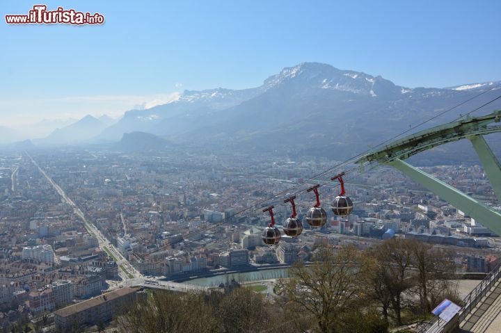 Immagine L'ovovia di Grenoble, Francia: dall'anno della sua costruzione, nel 1934, si stima che sia stata utilizzata da oltre 15 milioni di persone.