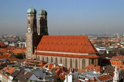 Il Dom, ovvero la Frauenkirche (la Cattedrale ...