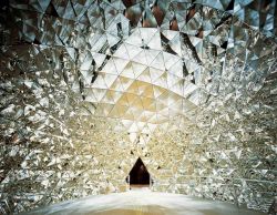 SWAROVSKI Kristalldom - © Walter Oczlon  ...