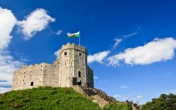 Lo storico Castello di Cardiff in Galles - © Matt Trommer / Shutterstock.com