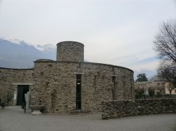 La Biblioteca Civica di Morbegno in Valtellina - © BARA1994 - CC BY-SA 3.0 - Wikipedia