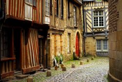 Le case a graticcio del centro storico di Rennes in Bretagna (Francia)- © Elena Elisseeva / Shutterstock.com