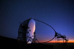 Il telescopio preso l'osservatorio ORM alla Roque de los Muchachos di La Palma, Isole Canarie, Spagna - © holbox / Shutterstock.com