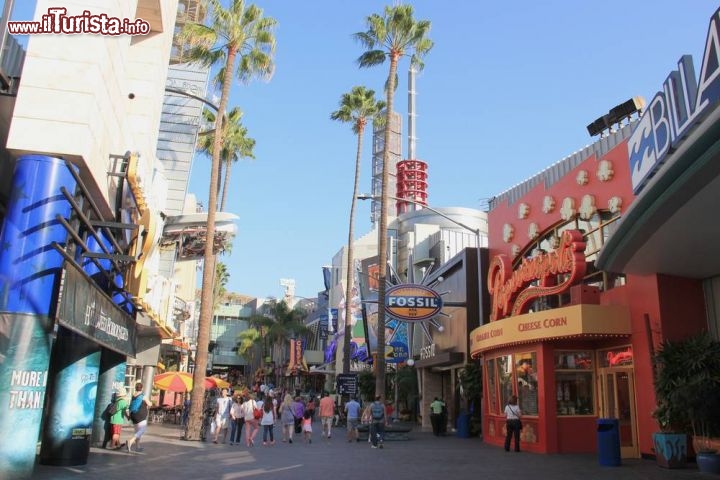 Immagine Universal CityWalk a Hollywood a due passi dal Parco a Tema Universal Studios - © Supannee Hickman / Shutterstock.com