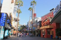 Universal CityWalk a Hollywood a due passi dal Parco a Tema Universal Studios - © Supannee Hickman / Shutterstock.com