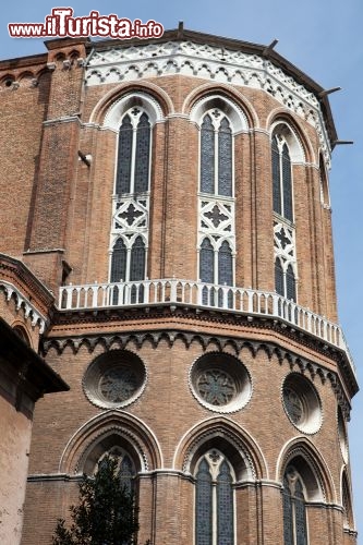 Immagine Abside della Basilica di Venezia, dedicata ai Santi Giovanni e Paolo - © wjarek / Shutterstock.com