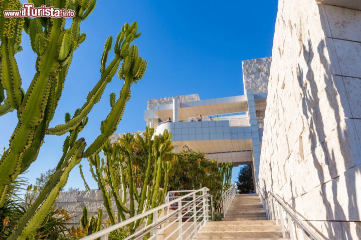 Immagine Architetture moderne e giardino al Getty Center di Los Angeles (California) - © f11photo / Shutterstock.com