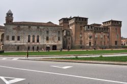 Il Palazzo Ducale e il Castello di San Giorgio ...
